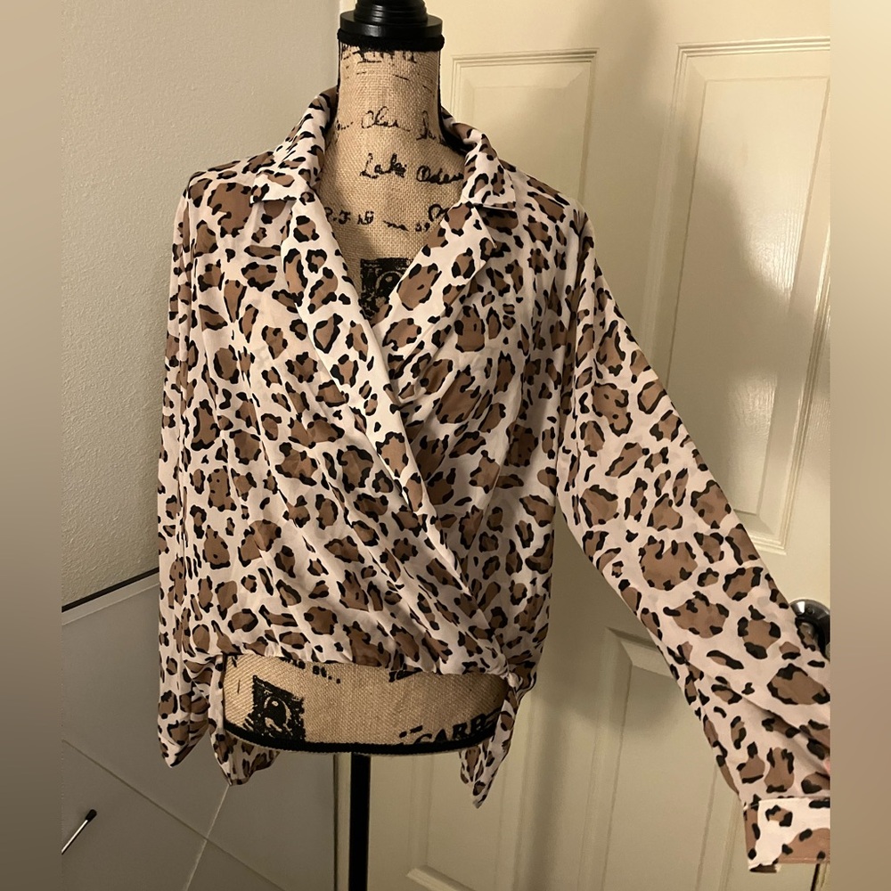 Forever 21 F21 Leopard Print sheer Wrap top Blouse 0X XL
